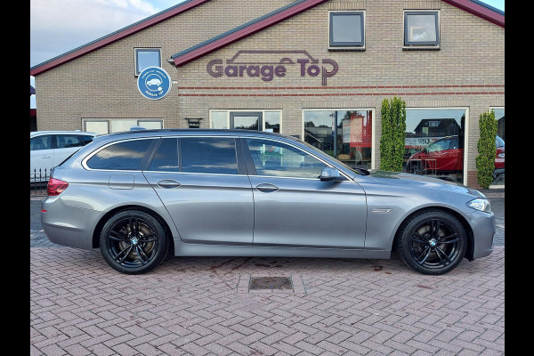 BMW 5 Serie Touring 520d Luxury Edition | Trekhaak | Xenon | Panoramadak | Stoelverwarming