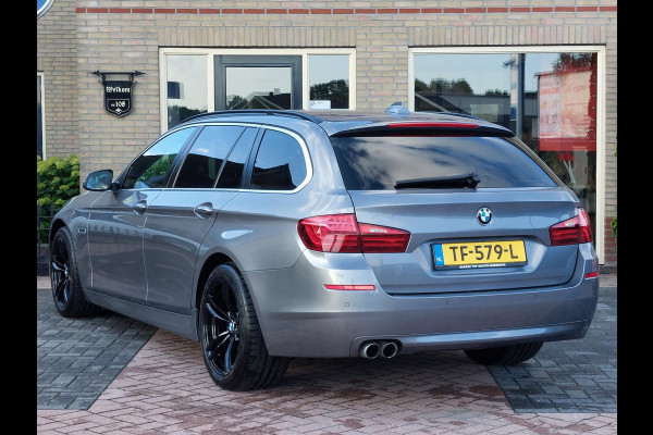 BMW 5 Serie Touring 520d Luxury Edition | Trekhaak | Xenon | Panoramadak | Stoelverwarming