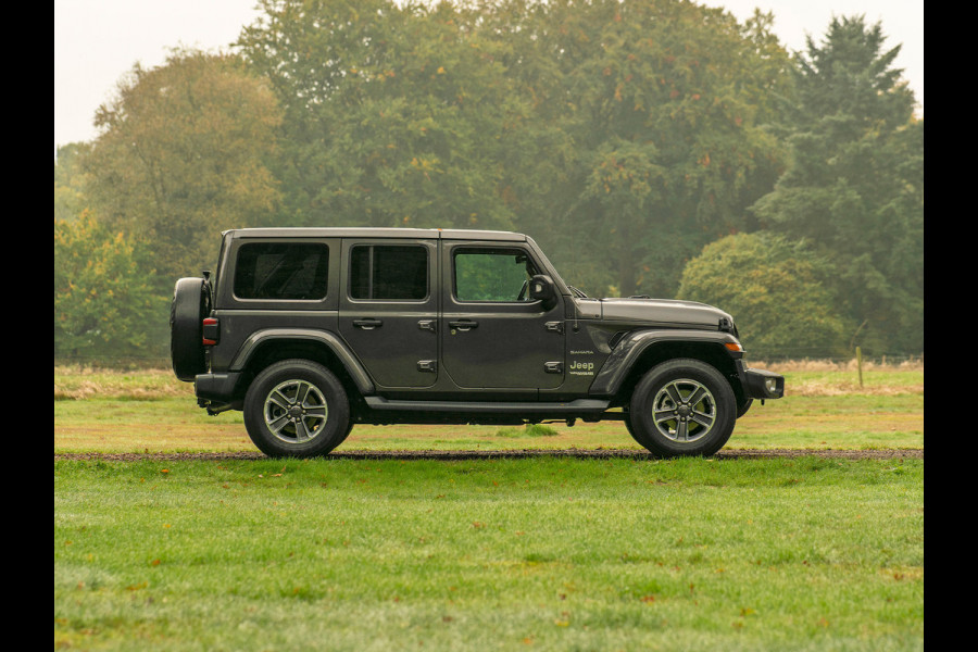 Jeep Wrangler Unlimited 2.0T Sahara 270pk | Carplay | Alpine HiFi | Camera | Uitneembaar dak | Stoelverw. | Afn. trekhaak