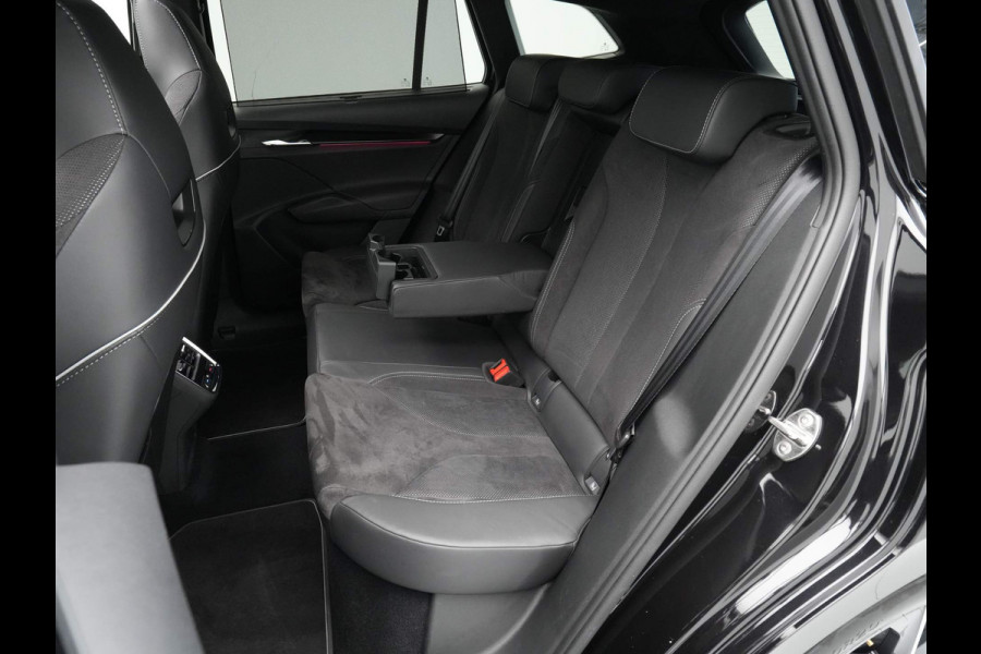 Škoda ENYAQ iV 60 180pk Sportline Panorama 360 Camera Head up all season banden warmtepomp demo joris