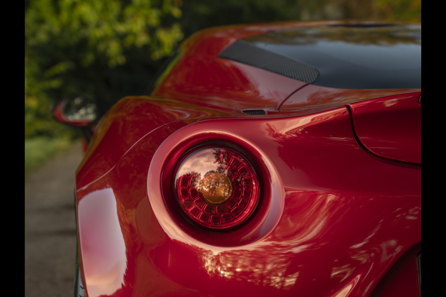 Alfa Romeo 4C 1750TBI TCT | 1e eig | NL-auto | Top staat! | Sportuitlaat