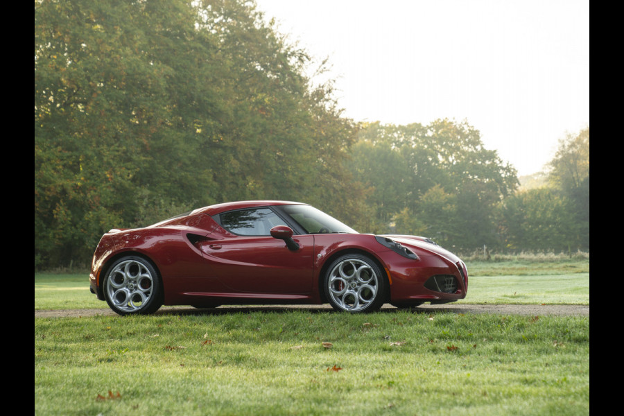 Alfa Romeo 4C 1750TBI TCT | 1e eig | NL-auto | Top staat! | Sportuitlaat