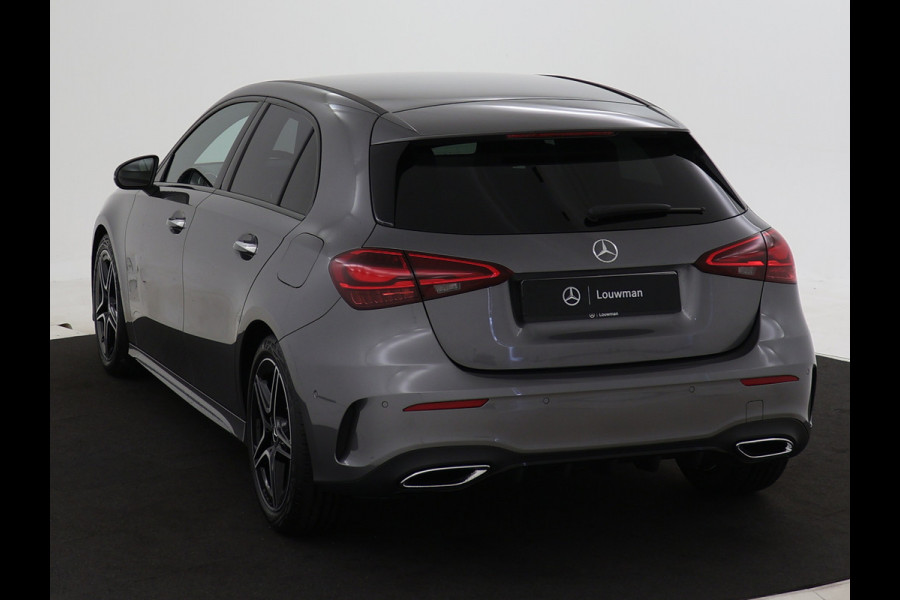 Mercedes-Benz A-Klasse 180 AMG Line | Nightpakket | Premium Pack | Dodehoekassistent | Verwarmde stoelen vooraan | Extra USB-poorten | Sfeerverlichting | Draadloos oplaadsysteem voor smartphone |