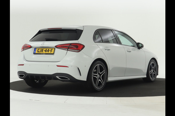 Mercedes-Benz A-Klasse 180 Aut. AMG Line 5 spaaks lichtmetalen velgen | MBUX wide screen | Navigatie Parking support met camera achter | inclusief 24 maanden MB Certified garantie voor Europa.