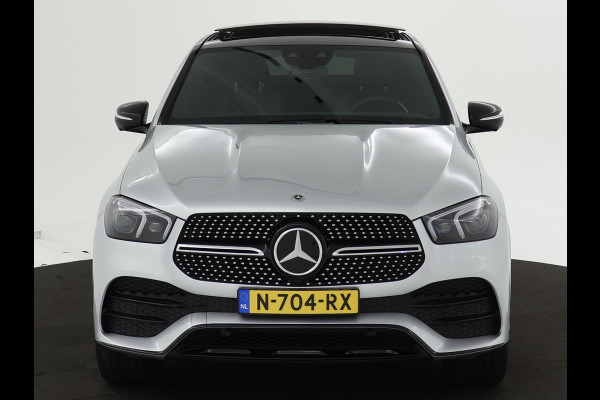 Mercedes-Benz GLE Coupé 350 e 4MATIC Premium Plus | Panoramadak | Multispaaks lichtmetalen velgen | Burmester | AIRMATIC | DISTRONIC | Navigatie | Parking support | elect bed. voorstoelen met memory | Trekhaak | Inclusief 24 maanden Mercedes-Benz Certified garantie voor Europa.