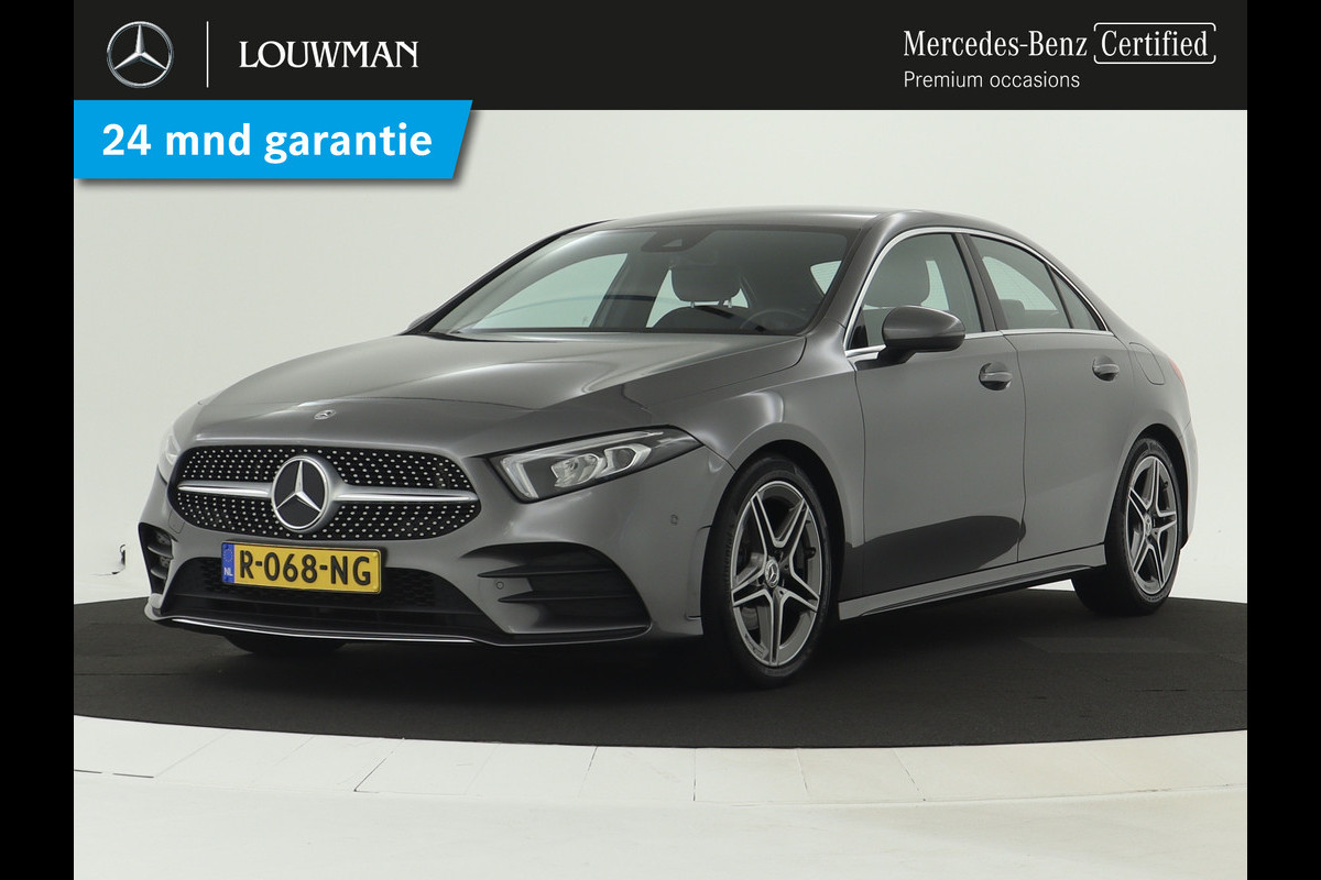 Mercedes-Benz A-Klasse 180 Premium Plus AMG | 5 spaaks lichtmetalen velgen | MBUX wide screen | Navigatie | Parking support | Inclusief 24 maanden Mercedes-Benz Certified garantie voor Europa.