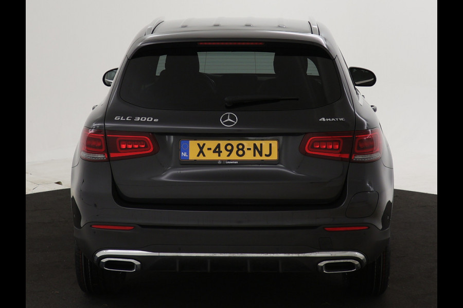 Mercedes-Benz GLC 300 e AMG Plug-In Hybride 4Matic Limited | AMG - Line interieur | AMG- Line Exterieur | Parkeerpakket + camera | Stoelverwarming | Navigatie | Elektrische achterklep | Inclusief 24 maanden MB Certified garantie voor europa.