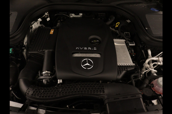 Mercedes-Benz GLC 300 e AMG Plug-In Hybride 4Matic Limited | AMG - Line interieur | AMG- Line Exterieur | Parkeerpakket + camera | Stoelverwarming | Navigatie | Elektrische achterklep | Inclusief 24 maanden MB Certified garantie voor europa.