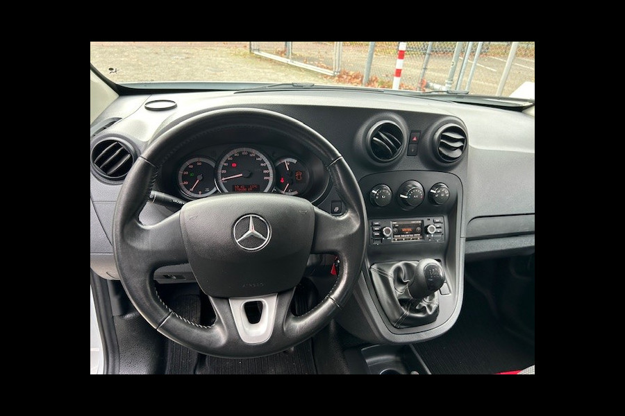 Mercedes-Benz Citan 109 CDI BlueEFFICIENCY Business Ambition AIRCO I NAVI I MULTI MEDIA I ZIJSCHUIFDEUR 1e EIGENAAR I COMPLETE ONDERHOUDSHISTORIE