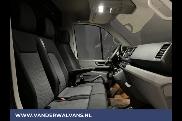 Volkswagen Crafter 2.0 TDI 141pk L3H2 L2H1 Euro6 Airco | Apple Carplay | Cruisecontrol Android Auto, Parkeersensoren, Stoelverwarming, Bijrijdersbank, 3000kg trekvermogen