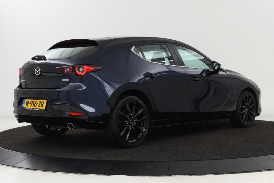 Mazda 3 2.0 e-SkyActiv-G Comfort | Carplay | Camera | Stoel & Stuurverwarming | Full LED | Head-up | Adaptive Cruise | Navigatie