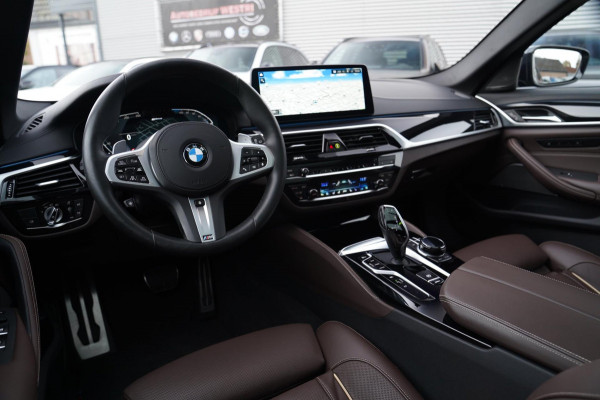 BMW 5 Serie Touring 530e xDrive Business Edition Plus | M-pakket | Laser LED | Panorama | Luxe leder | BMW Assisted Drive | HuD