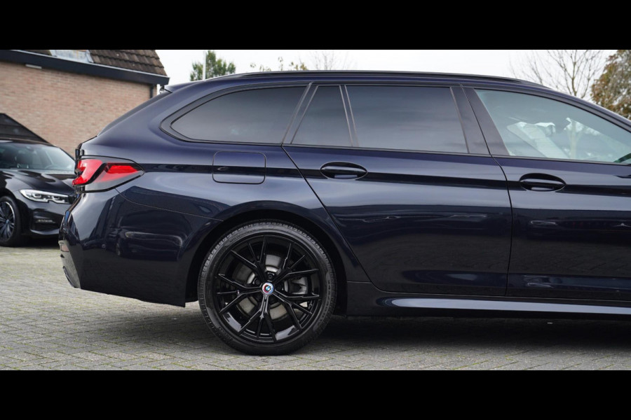 BMW 5 Serie Touring 530e xDrive Business Edition Plus | M-pakket | Laser LED | Panorama | Luxe leder | BMW Assisted Drive | HuD