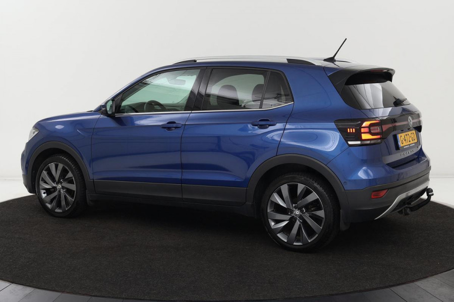 Volkswagen T-Cross 1.0 TSI Style | Carplay | Stoelverwarming | Camera | Trekhaak | Navigatie | Keyless | DAB+ | Park Assist | Full LED