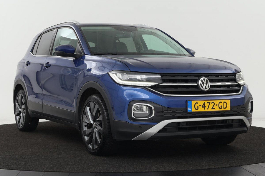 Volkswagen T-Cross 1.0 TSI Style | Carplay | Stoelverwarming | Camera | Trekhaak | Navigatie | Keyless | DAB+ | Park Assist | Full LED