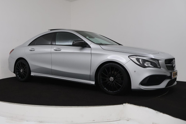 Mercedes-Benz CLA-Klasse 200 Prestige Automaat (PANORAMADAK, STOELVERWARMING, LED, CAMERA, GOED ONDERHOUDEN)