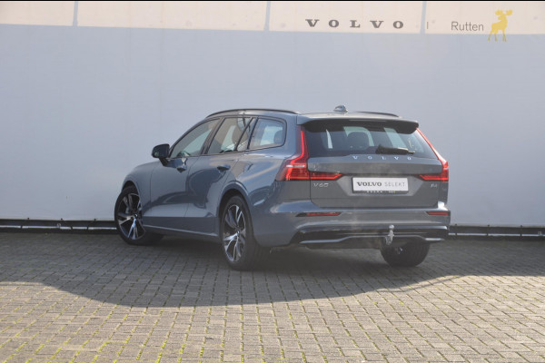 Volvo V60 B4 211PK Automaat Plus Dark Semi-elektrisch inklapbare trekhaak / Adaptive cruise control / Pilot assist / BLIS / Stoelverwarming voor en achter / Elektrische bedienbare stoelen voor met geheugen / Stuurverwarming / Parkeersensoren met camera / Elektrische achterklep / Keyless entry /