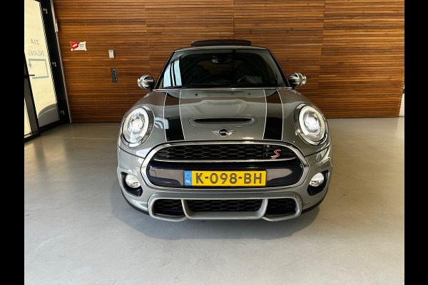 MINI Mini 2.0 Cooper S Chili JCW Serious Business | PANO | H&K | Head-Up | Ambient | PDC | Cruise | Full LED | Dealer onderhouden