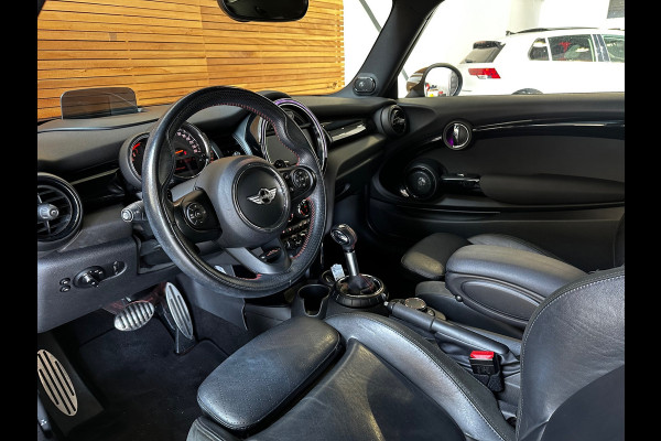 MINI Mini 2.0 Cooper S Chili JCW Serious Business | PANO | H&K | Head-Up | Ambient | PDC | Cruise | Full LED | Dealer onderhouden