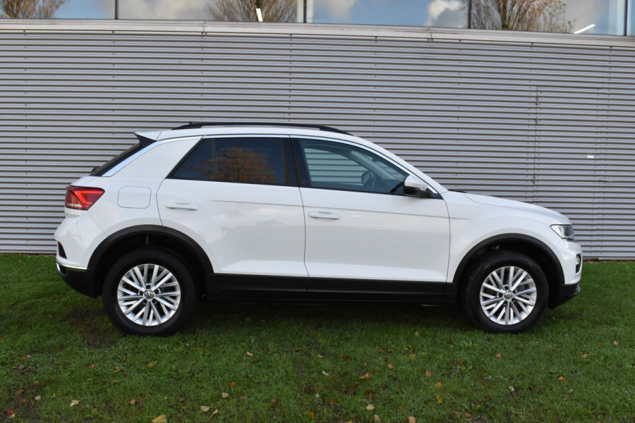 Volkswagen T-Roc 1.5 TSI Sport Business R Automaat Panoramadak El-achterklep Afmeembare achterklep