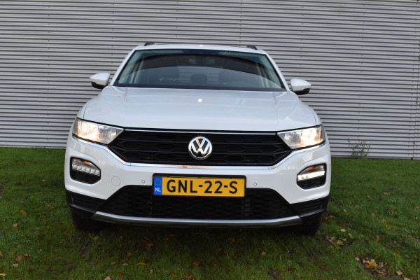 Volkswagen T-Roc 1.5 TSI Sport Business R Automaat Panoramadak El-achterklep Afmeembare achterklep