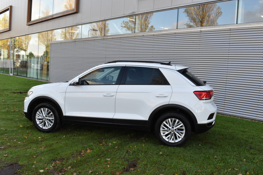 Volkswagen T-Roc 1.5 TSI Sport Business R Automaat Panoramadak El-achterklep Afmeembare achterklep