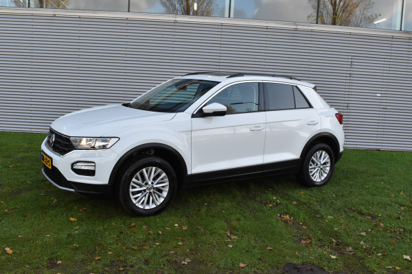 Volkswagen T-Roc 1.5 TSI Sport Business R Automaat Panoramadak El-achterklep Afmeembare achterklep