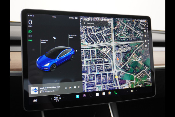 Tesla Model 3 SR+60kWh 325PK AutoPilot Premium-Luidsprekers Leer PanoDak Adaptive cruise 18" Camera's Elektr.-Stuur+Stoelen+Spiegels+Geheugen+ Ecc Navigatiesysteem full map LED-a+v Comfortstoel(en) ACC Dual-ECC DAB Voorverwarmen interieur via App Keyless via Telefoonsleutel One-Pedal-Drive Origin. NLse auto !