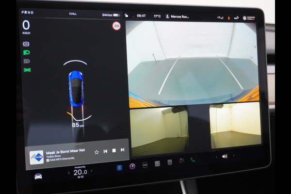 Tesla Model 3 SR+60kWh 325PK AutoPilot Premium-Luidsprekers Leer PanoDak Adaptive cruise 18" Camera's Elektr.-Stuur+Stoelen+Spiegels+Geheugen+ Ecc Navigatiesysteem full map LED-a+v Comfortstoel(en) ACC Dual-ECC DAB Voorverwarmen interieur via App Keyless via Telefoonsleutel One-Pedal-Drive Origin. NLse auto !