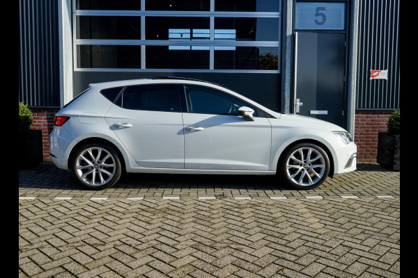 Seat Leon 1.5 TSI FR Business Intense, Beats by Dre Audio, Panorama, ACC, DAB, Leder sportstoel, Apple Carplay & Android, Digitaal