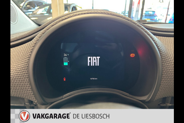 Fiat 500 La Prima 42 kWh/119pk/ Pano-dak / Leder / Camera / Navigatie