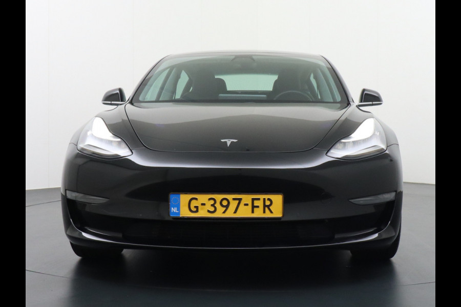 Tesla Model 3 Performance 513pk 3,4 sec 0-100 ! 20"lm FSD-vb. AutoPilot Carbon-Spoiler Premium-HiFi Pano.dak Camera Leer Adaptive-Cruise+Stop& 4wd Rode Remklauwen Premium Audio Veel grip door 4WD vierwielaandrijving.  Origineel Nederlandse auto ! Orig.NL auto  1e eigenaar