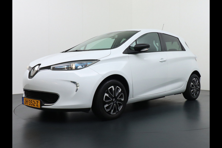 Renault ZOE €5.395,- na subsidie AUT. 90pk Navi Pdc Lmv-look Led Ecc Esp Multi-Media-vb. R240 Intens 22 kWh (ex Accu) Priv. Glass Volledig Dealer Onderhouden ! Orig.NLse auto.  huuraccu v.a. 64 euro per maand.