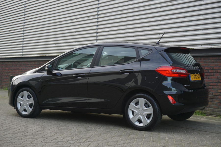 Ford Fiesta 1.1 86PK Parkeersensoren-Navigatie- Cruisecontrol-AppleCarPlay.