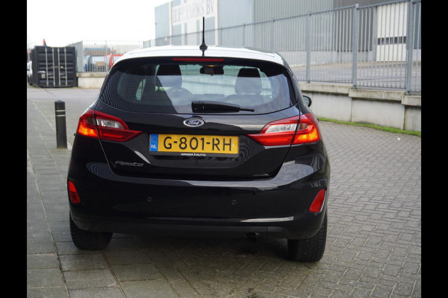 Ford Fiesta 1.1 86PK Parkeersensoren-Navigatie- Cruisecontrol-AppleCarPlay.