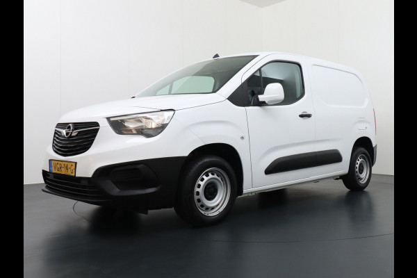 Opel Combo CDTi 3zits Navi Apple Carplay Android Auto Cruise Control Airco DAB Pdc Bluetooth Lichtsensor Edition1.5D L1H1 Edition+ Pakket Schuifdeur 3-Persoons Euro 6 1ste Eigenaar 650 laadvermogen nette complete Combo!