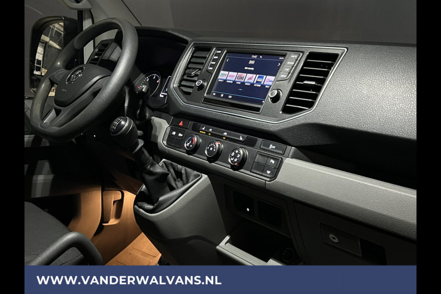 Volkswagen Crafter 2.0 TDI 141pk L3H2 L2H1 Euro6 Airco | Apple Carplay | Cruisecontrol Android Auto, Parkeersensoren, Stoelverwarming, Bijrijdersbank, 3000kg trekvermogen