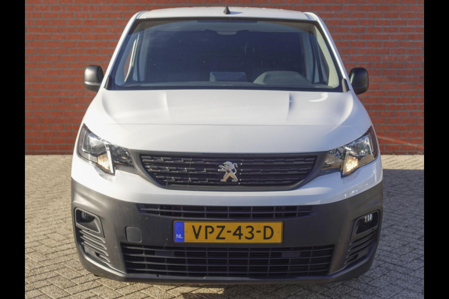 Peugeot Partner 1.5 102pk Premium Airco Parkeersensoren Carplay