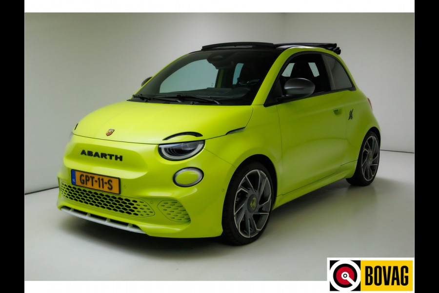 Abarth 500C Cabrio Scorpionissima 42 kWh 155 PK | € 2000,- Subsidie mogelijk! JBL, Camera, Stoelverwarming, PDC, 18" LMV, Navigatie. Sportstoelen