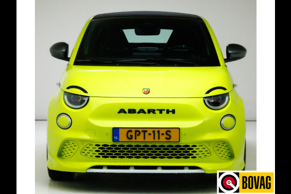 Abarth 500C Cabrio Scorpionissima 42 kWh 155 PK | € 2000,- Subsidie mogelijk! JBL, Camera, Stoelverwarming, PDC, 18" LMV, Navigatie. Sportstoelen