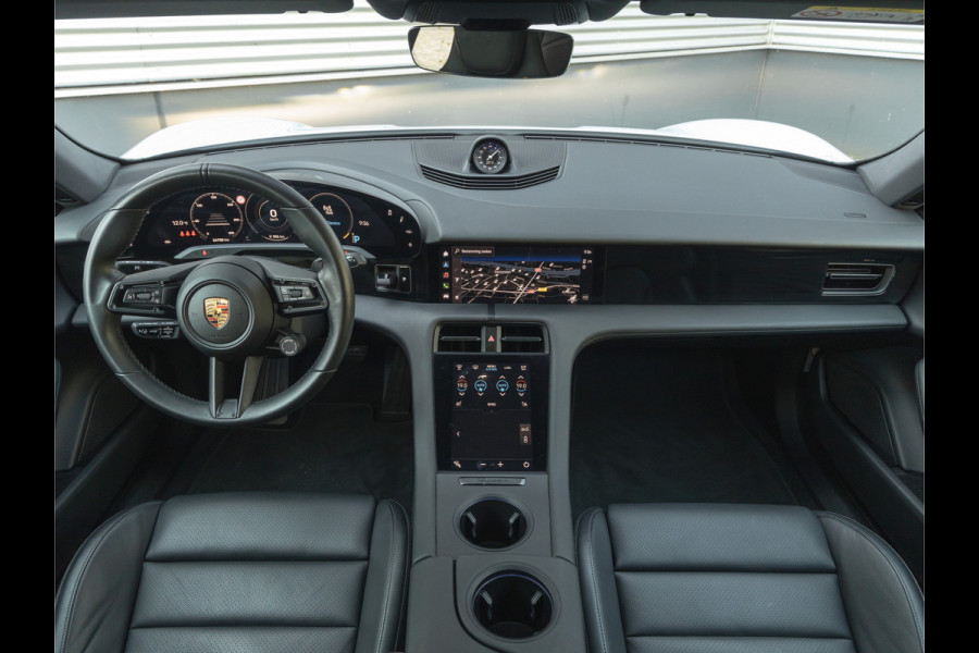 Porsche Taycan Sport Turismo - Sport Chrono - Pano - ACC - 14-voudige stoelen - Uitgebreid Leder - 79 kWh