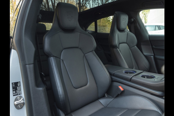 Porsche Taycan Sport Turismo - Sport Chrono - Pano - ACC - 14-voudige stoelen - Uitgebreid Leder - 79 kWh