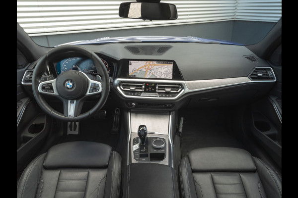 BMW 3-serie 330i M-Sport - M-Sportdifferentieel - Camera - Hifi - Stoel + Stuurwielverwarming