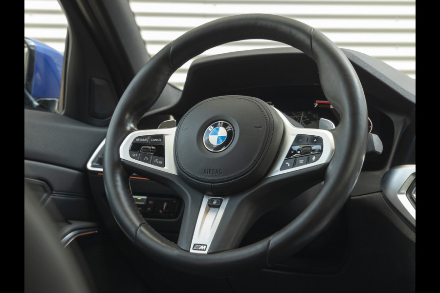 BMW 3-serie 330i M-Sport - M-Sportdifferentieel - Camera - Hifi - Stoel + Stuurwielverwarming