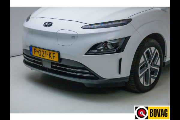 Hyundai Kona EV Comfort 64 kWh | € 2000,- Subsidie mogelijk! Virtual cockpit, ACC+stuurhulp, Camera, Climate controle