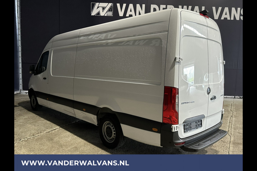 Mercedes-Benz Sprinter 317 CDI 170pk L3H2 Euro6 Airco | Camera | Navigatie | Chauffeursstoel Parkeersensoren, Bijrijdersbank