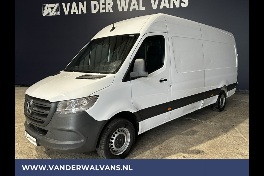 Mercedes-Benz Sprinter 317 CDI 170pk L3H2 Euro6 Airco | Camera | Navigatie | Chauffeursstoel Parkeersensoren, Bijrijdersbank