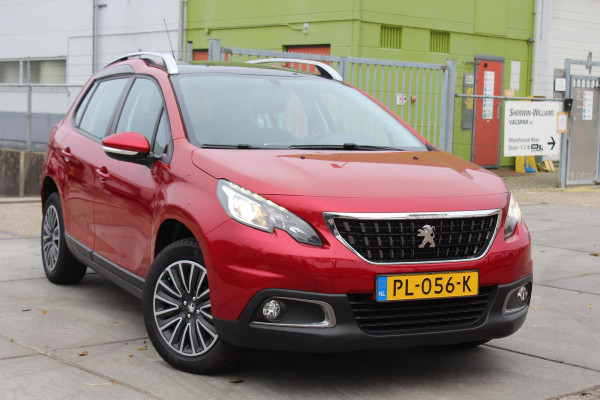 Peugeot 2008 1.2 PureTech Blue Lion NAP AUTOMAAT PANORAMA NAVI AIRCO CRUISE TREKHAAK ETC