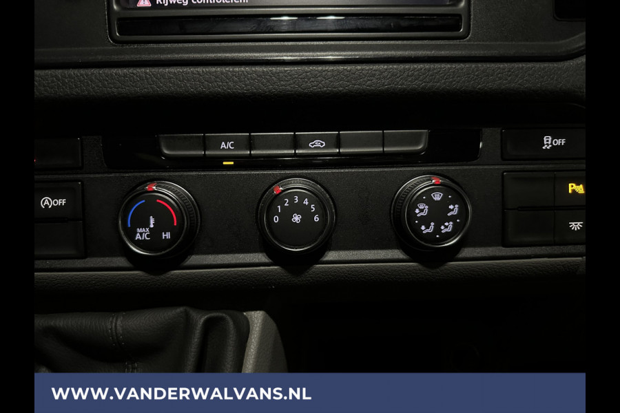 Volkswagen Crafter 2.0 TDI 141pk L3H3 L2H2 Euro6 Airco | Camera | 3000kg Trekhaak | Apple Carplay Android Auto, Parkeersensoren, Bijrijdersbank