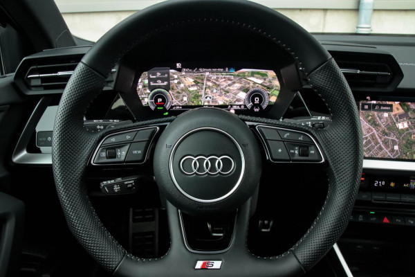 Audi A3 Sportback 45TFSI e PHEV S Edition Competition S-line 245pk S-Tronic Elektrische Kuipstoelen|Virtual Cockpit|Panoramadak|19